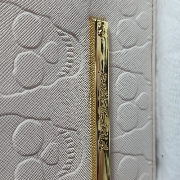 BETSEY JOHNSON SKULL SATCHEL - Picture 11 of 12